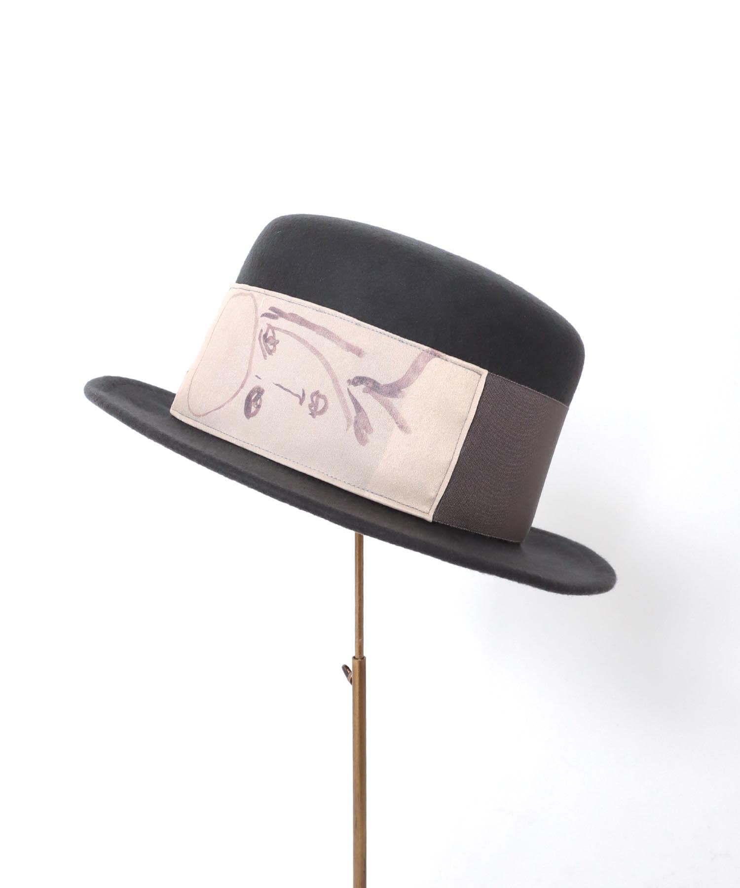 一部店舗限定》【Barairo no boushi / バラ色の帽子】肖像画のシルク