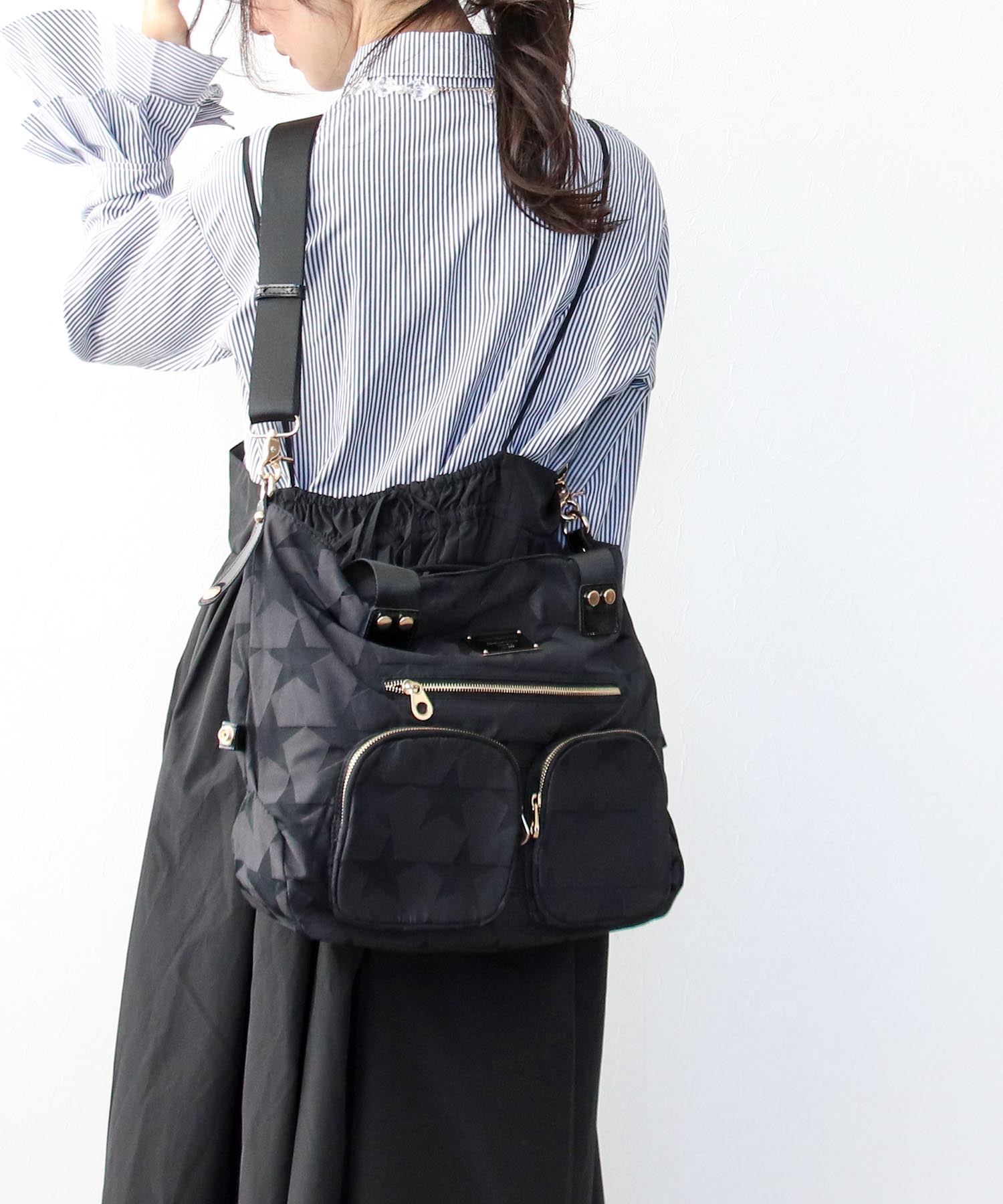 トリムパテントレザー星ジャガードBAG | AND ON JIONE STORE