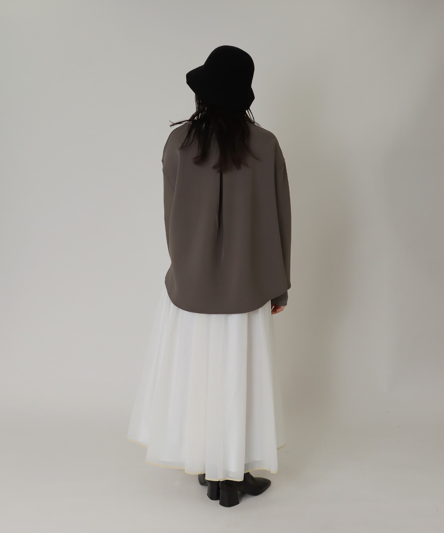 Sugar Rose＞back tuck hem curve pull | AND ON JIONE STORE