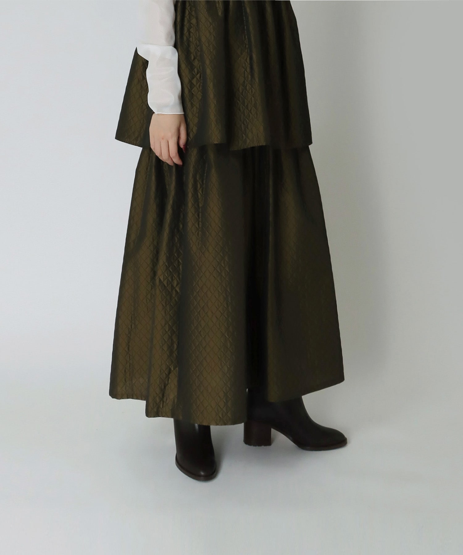 B7＞quilting jacquard skirt | AND ON JIONE STORE（アンドオン