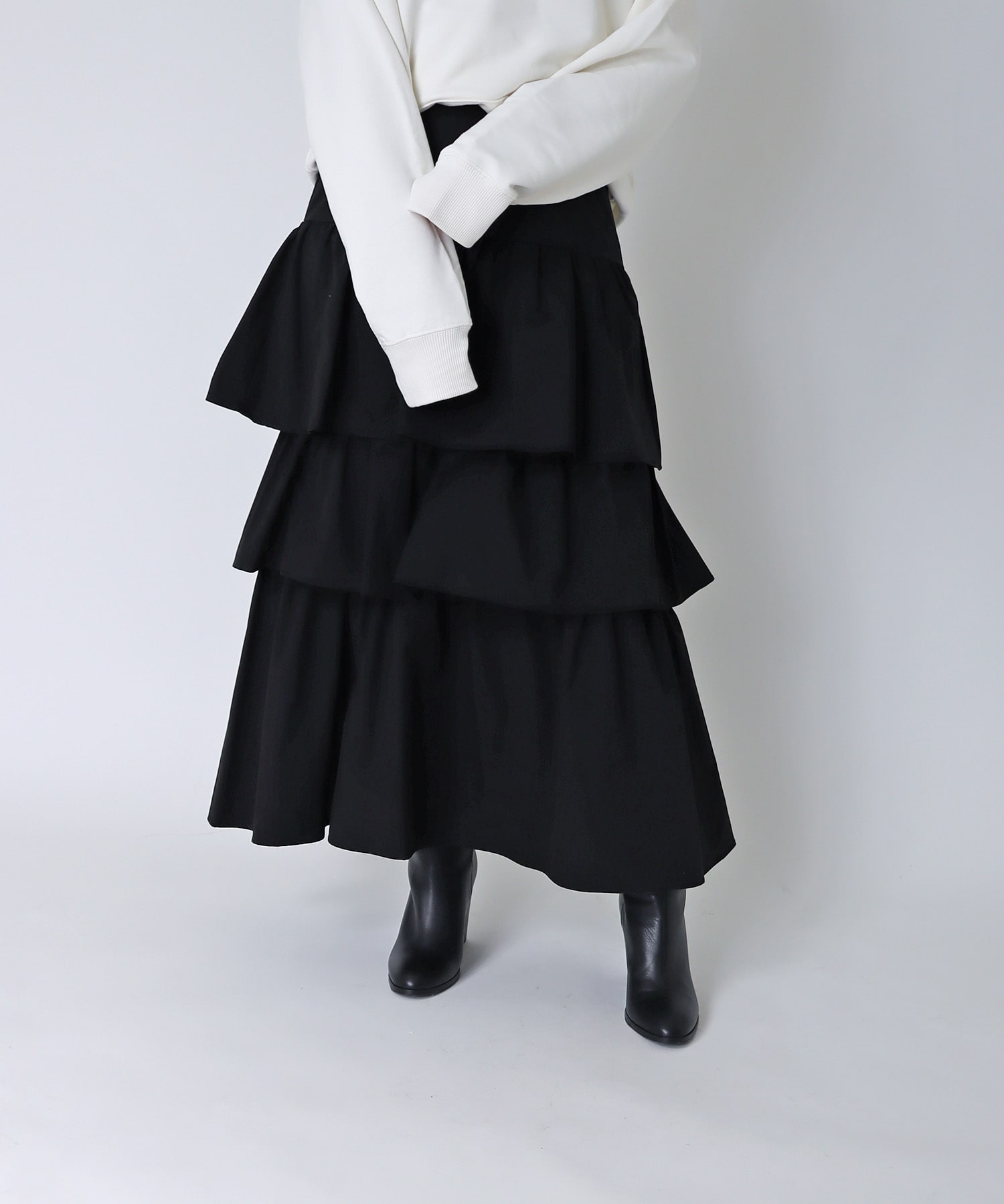 B7＞frill tiered skirt | AND ON JIONE STORE（アンドオン）ジオン
