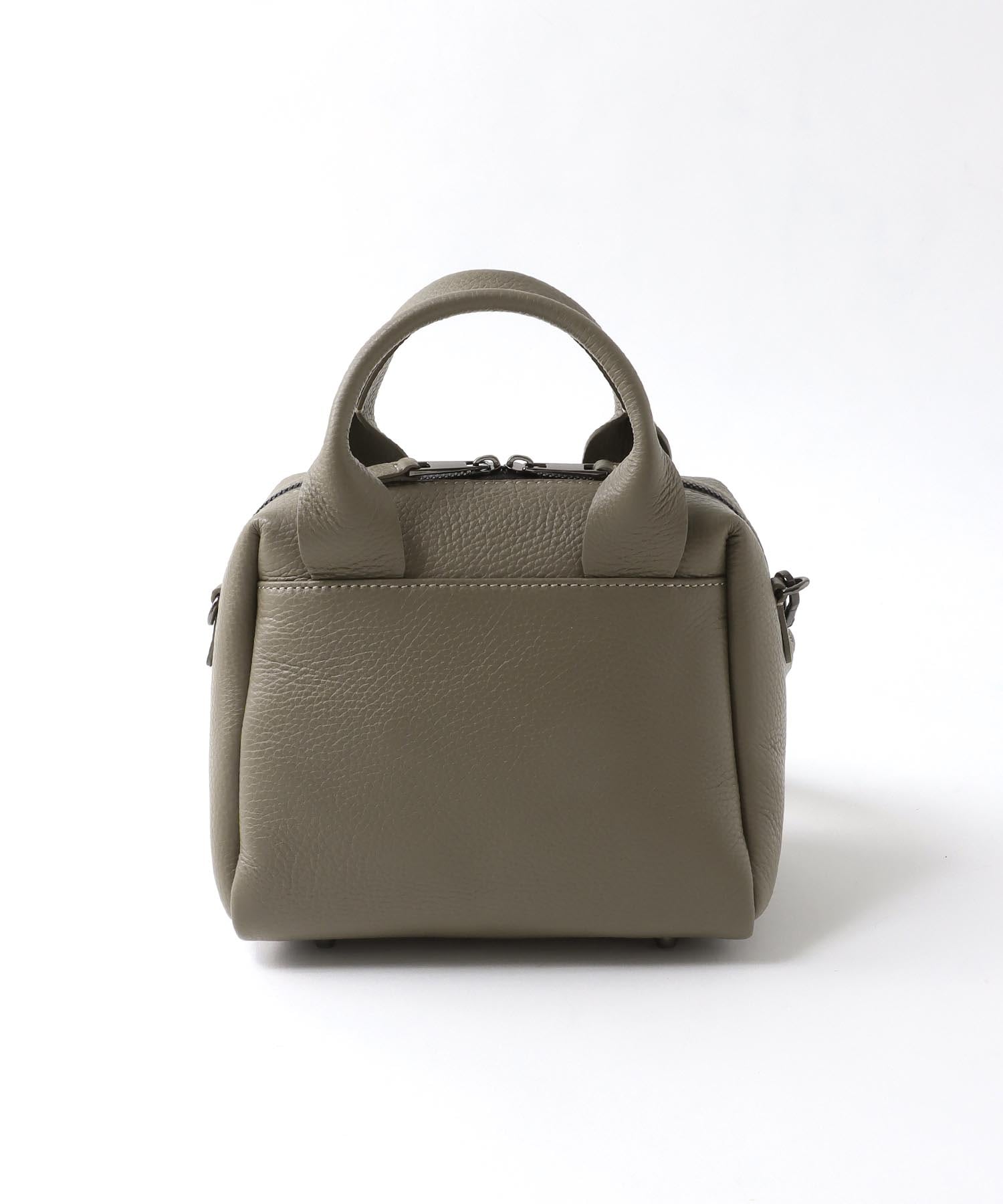 CHRISTIAN VILLA＞square hand bag | AND ON JIONE STORE（アンドオン