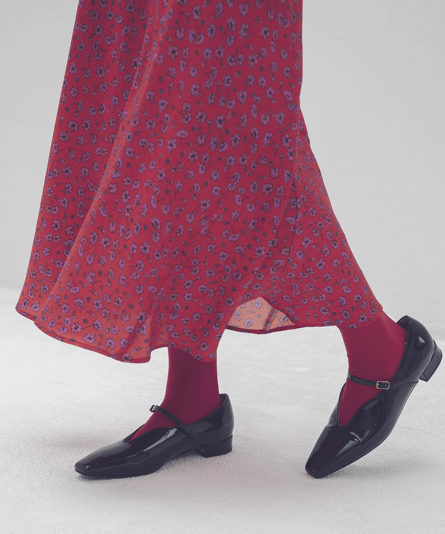 VENIT＞flower print skirt | AND ON JIONE STORE（アンドオン）ジオン商事公式オンラインストア