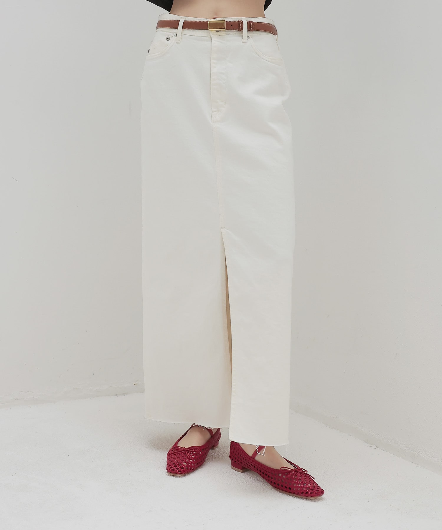 ＜YANUK＞Slit Long Skirt WHITE