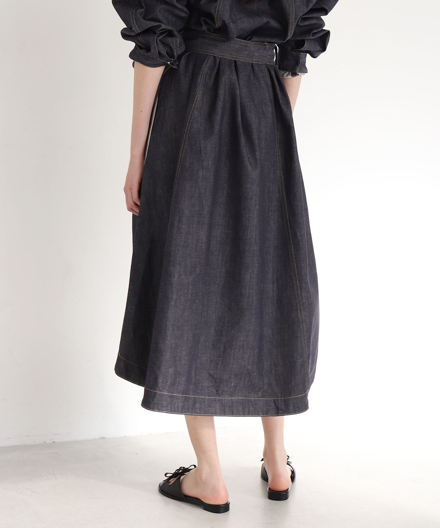 pearl denim over dress | AND ON JIONE STORE（アンドオン）ジオン