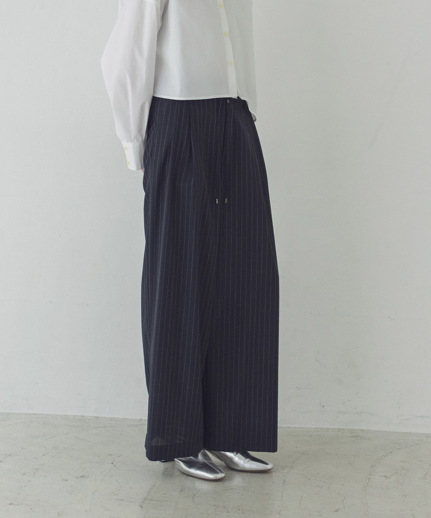 poplin stripe wide relax pants | AND ON JIONE STORE（アンドオン