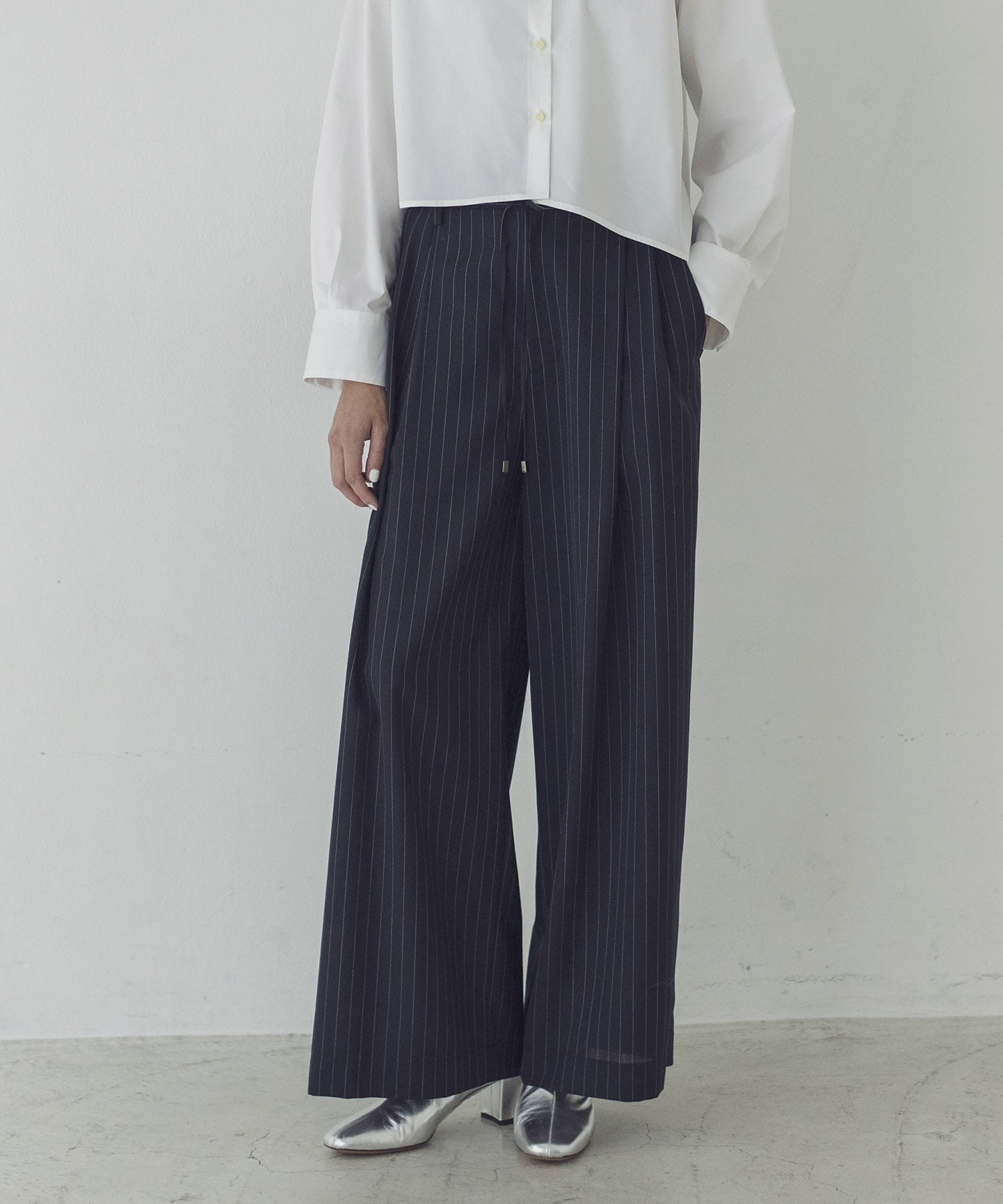 poplin stripe wide relax pants | AND ON JIONE STORE（アンドオン