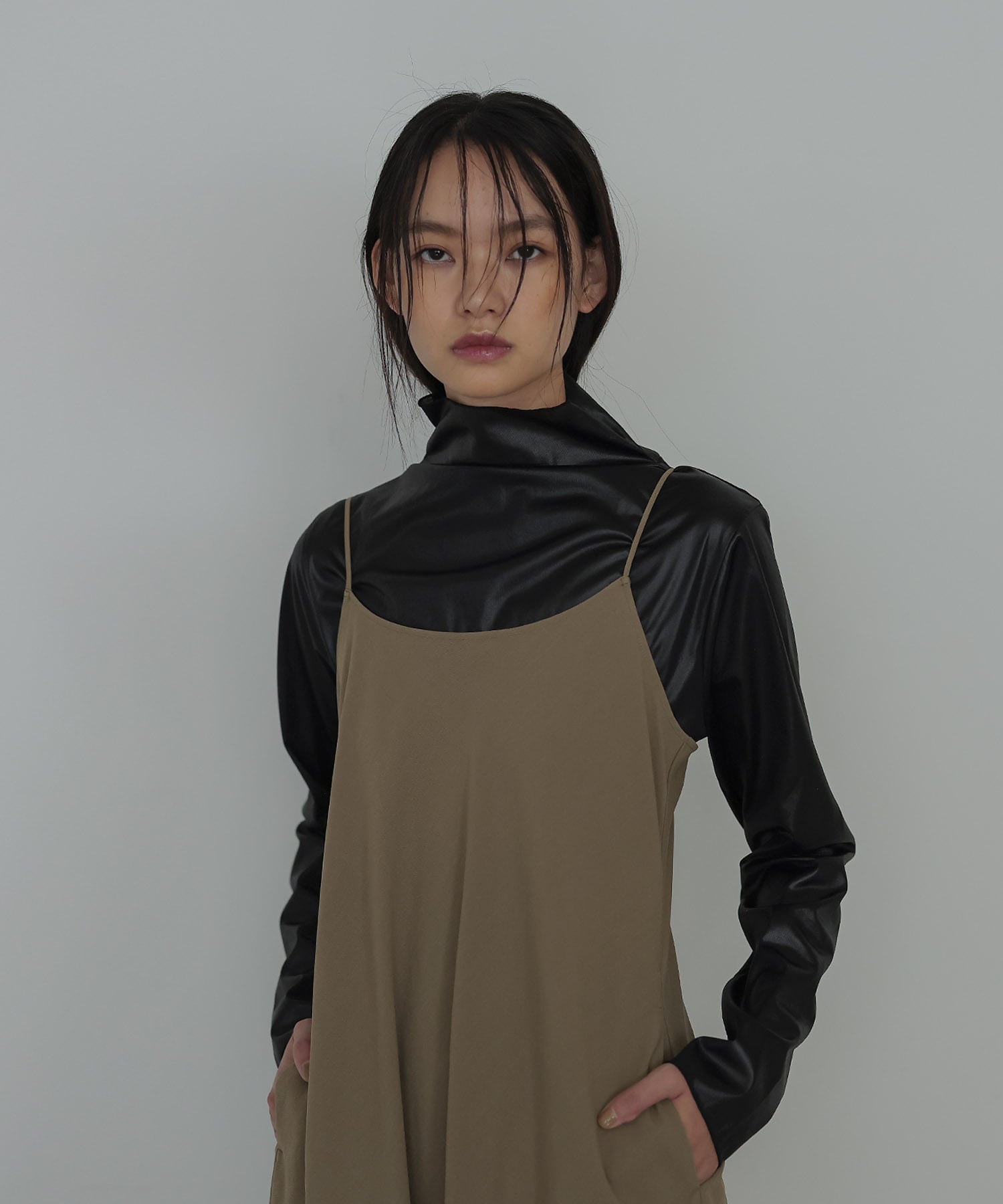 organdy sifon highneck pull | AND ON JIONE STORE（アンドオン