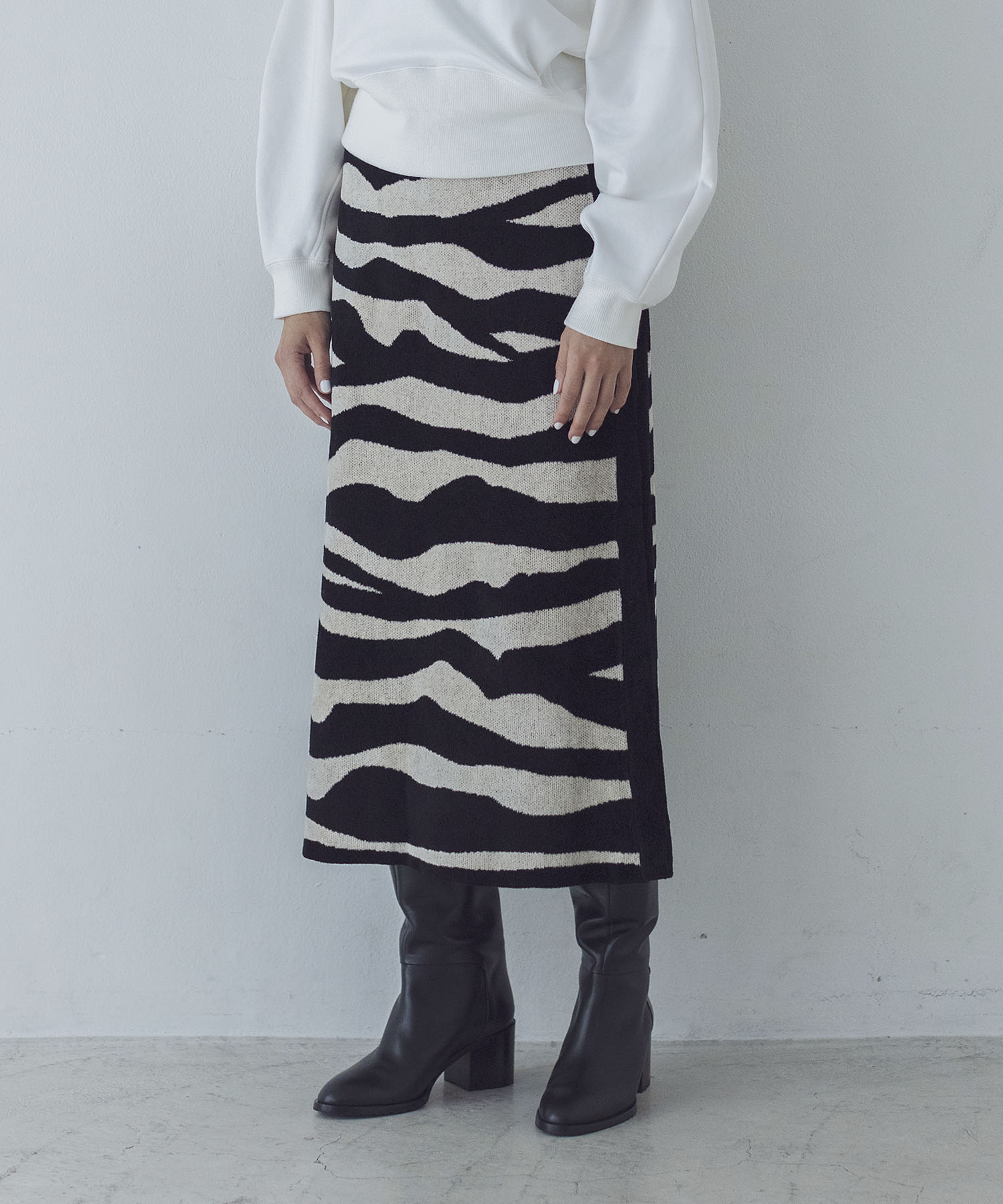 R/N knit long skirt | AND ON JIONE STORE（アンドオン）ジオン商事 ...