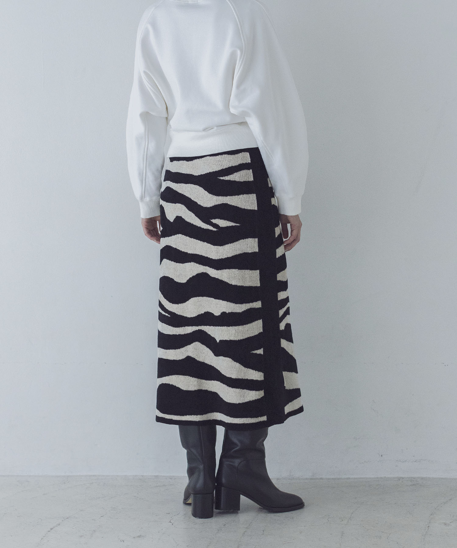R/N knit long skirt | AND ON JIONE STORE（アンドオン）ジオン商事