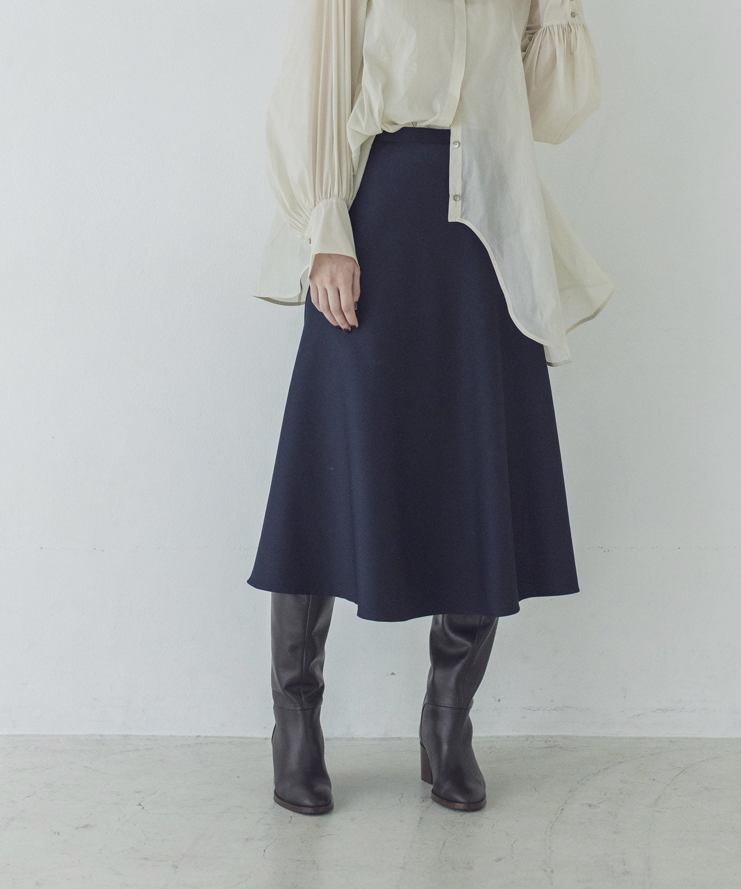 TW clean flare skirt | AND ON JIONE STORE（アンドオン）ジオン商事