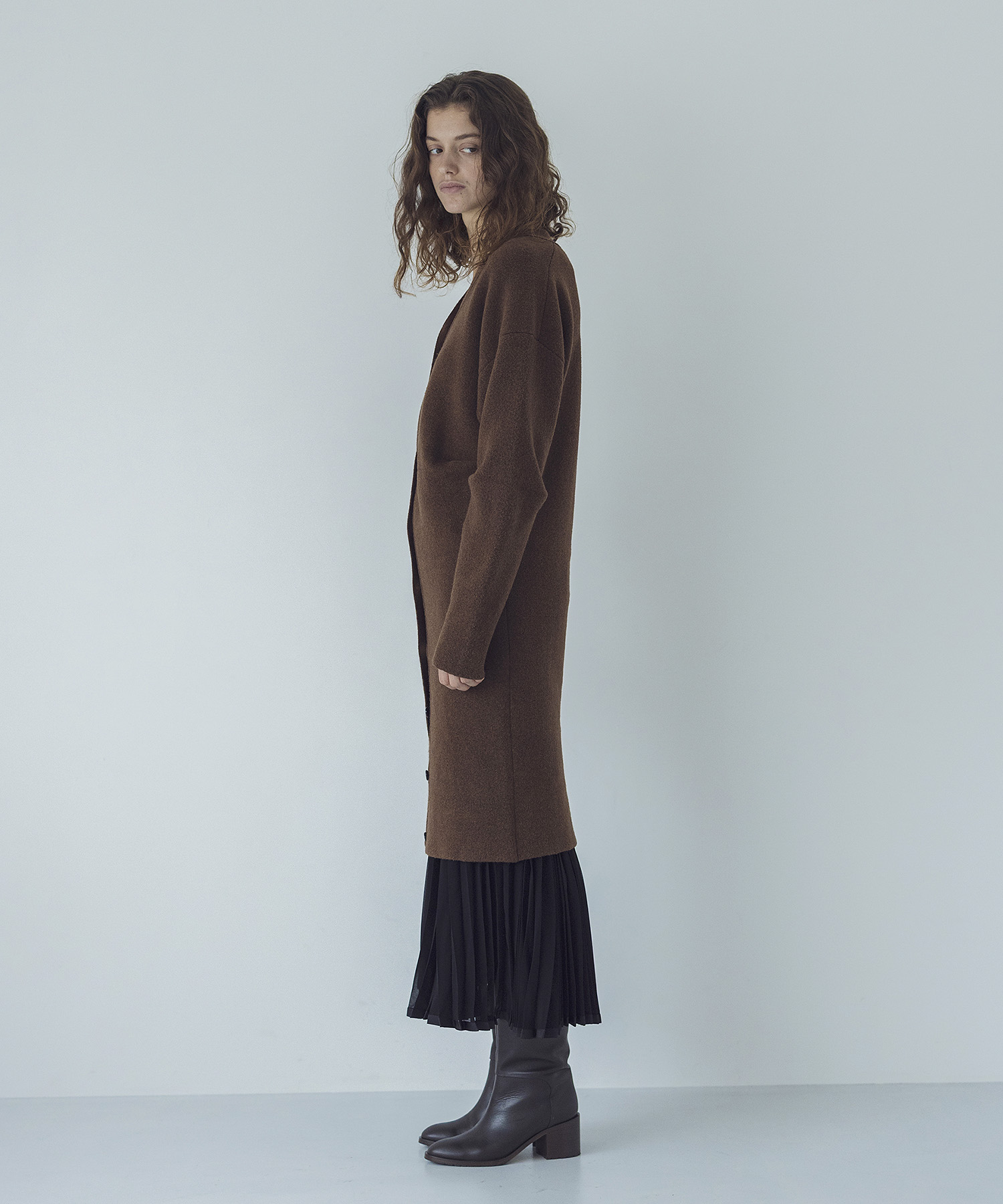 TOTORO tuck design long cardigan | AND ON JIONE STORE（アンドオン