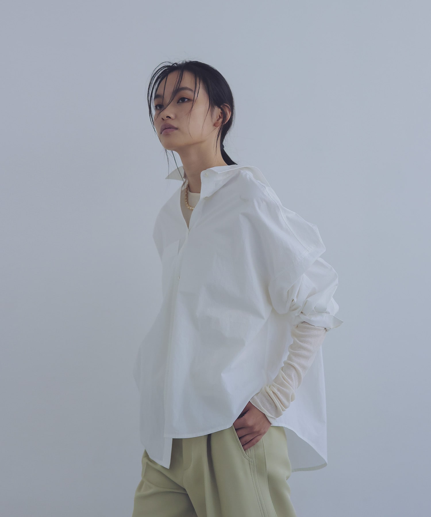 asymmetric color over shirt | AND ON JIONE STORE（アンドオン 