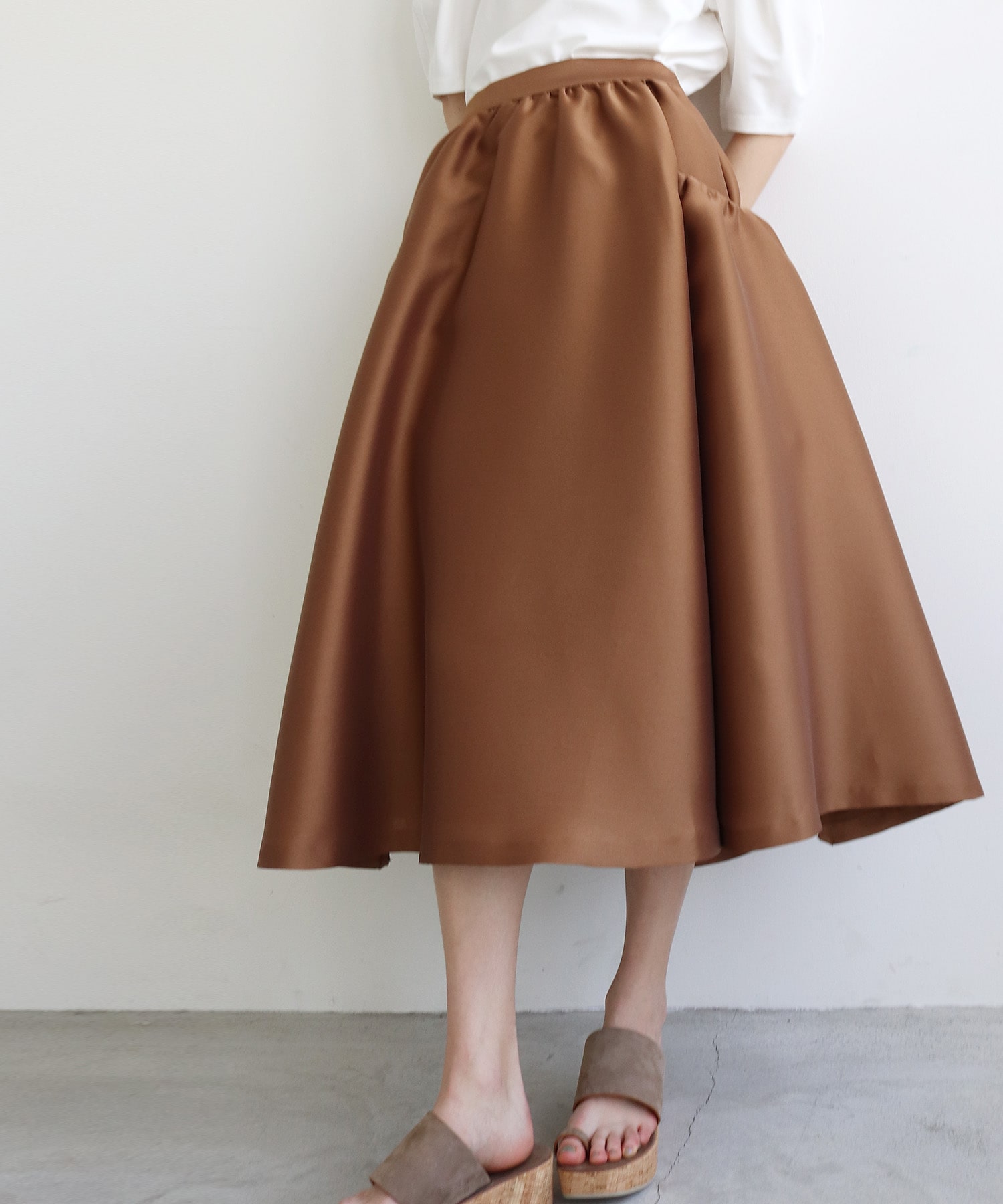 silky double cross bold skirt | AND ON JIONE STORE（アンドオン